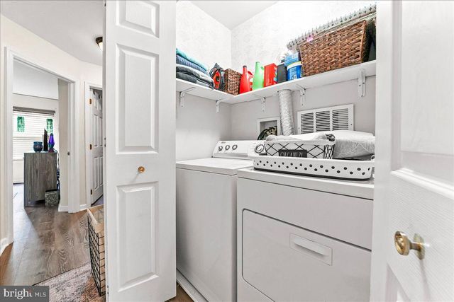 100 STRATFORD CT, Malvern, PA 19355