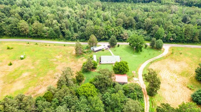 875 Lindsey Rd, Parsons, TN 38363