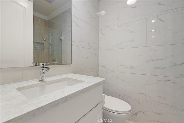 2 Stallion, Rancho Palos Verdes, CA 90275