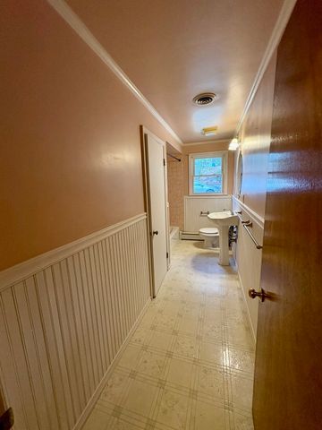 175 Dana Ave, Worcester, MA 01604