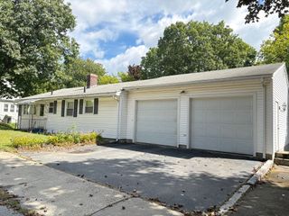 175 Dana Ave, Worcester, MA 01604