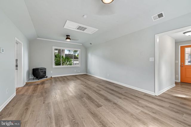530 HIGHLAND DR, Edgewater, MD 21037