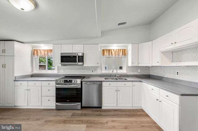 530 HIGHLAND DR, Edgewater, MD 21037