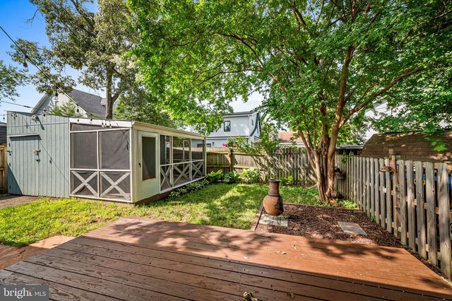 530 HIGHLAND DR, Edgewater, MD 21037