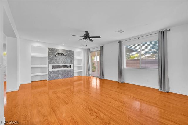 6636 Cliff Shore Court, North Las Vegas, NV 89084