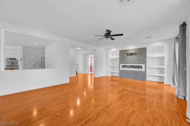 6636 Cliff Shore Court, North Las Vegas, NV 89084