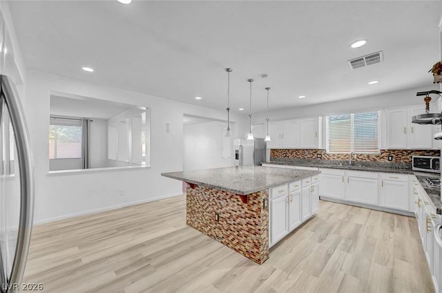 6636 Cliff Shore Court, North Las Vegas, NV 89084