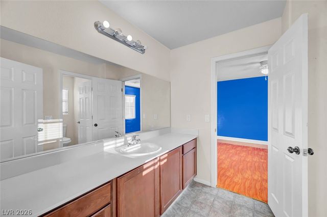 6636 Cliff Shore Court, North Las Vegas, NV 89084