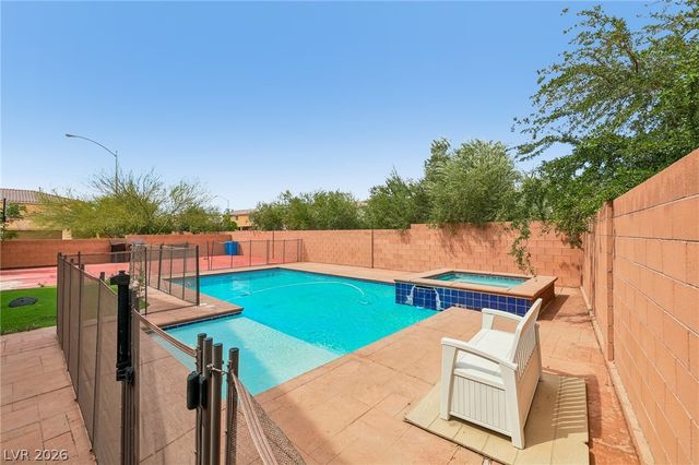 6636 Cliff Shore Court, North Las Vegas, NV 89084