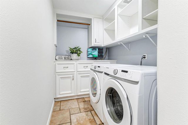 402 Avenue H, South Houston, TX 77587