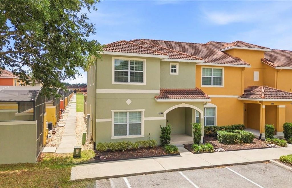 8922 CUBAN PALM ROAD, Kissimmee, FL 34747