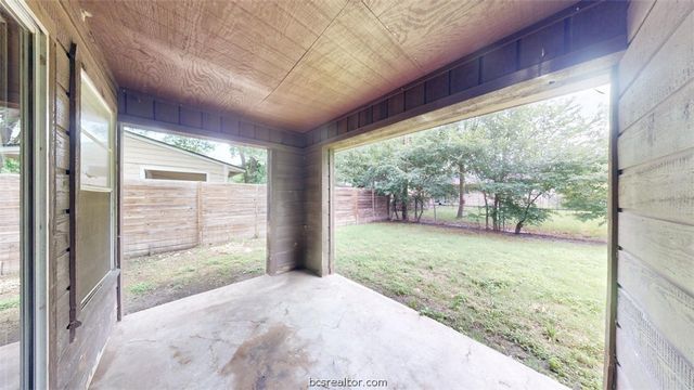 922 Navarro Drive, College Station, TX 77845