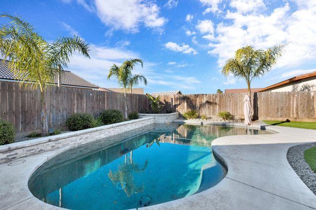 1228 Monterey Avenue, Madera, CA 93637