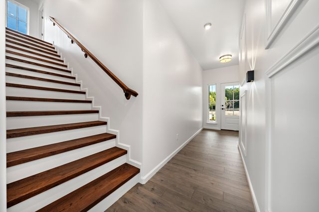 125 Hill Shadow Lane, Whitney, TX 76692