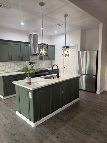 125 Hill Shadow Lane, Whitney, TX 76692