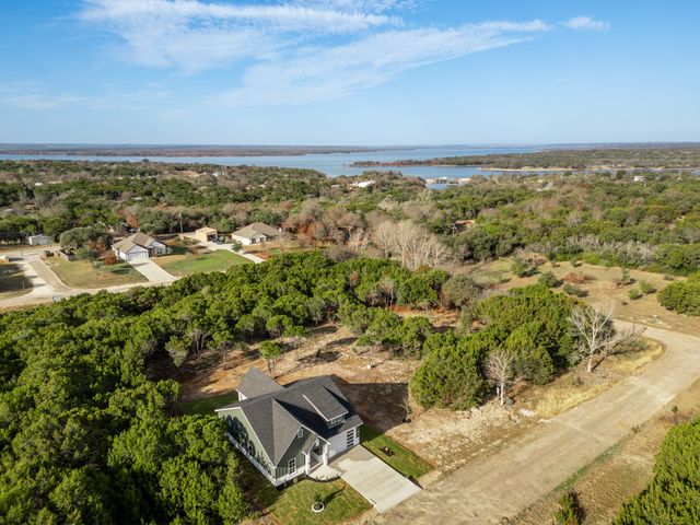 125 Hill Shadow Lane, Whitney, TX 76692