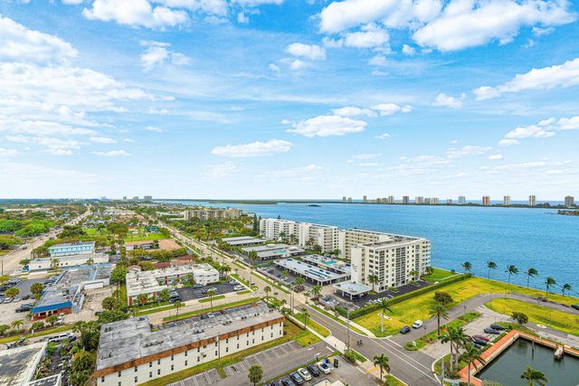 220 Lake Shore Drive 1613, Lake Park, FL 33403