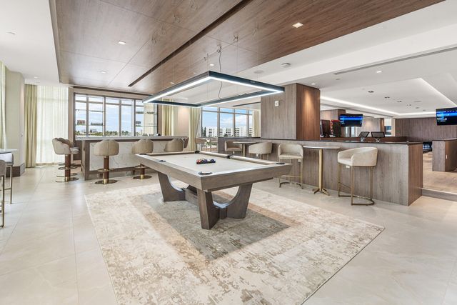 220 Lake Shore Drive 1613, Lake Park, FL 33403