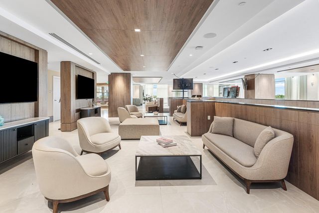 220 Lake Shore Drive 1613, Lake Park, FL 33403