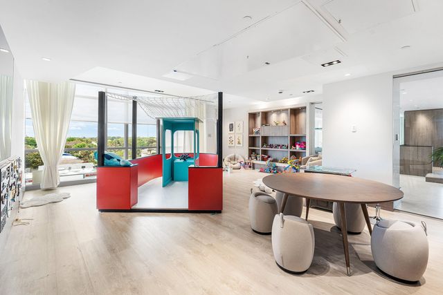 220 Lake Shore Drive 1613, Lake Park, FL 33403