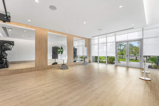 220 Lake Shore Drive 1613, Lake Park, FL 33403