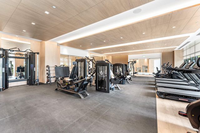 220 Lake Shore Drive 1613, Lake Park, FL 33403