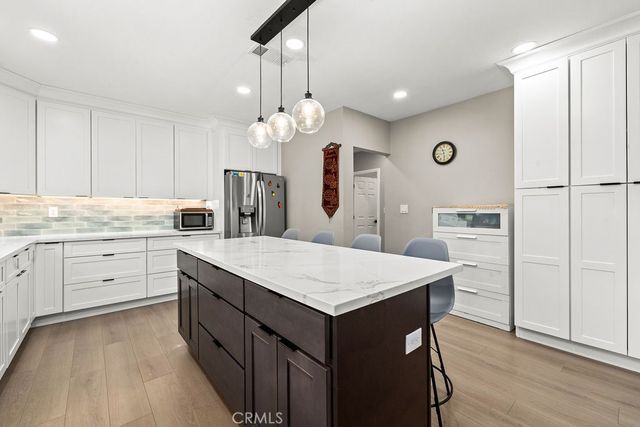 1347 Atlantic, Long Beach, CA 90813