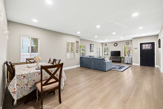 1347 Atlantic, Long Beach, CA 90813