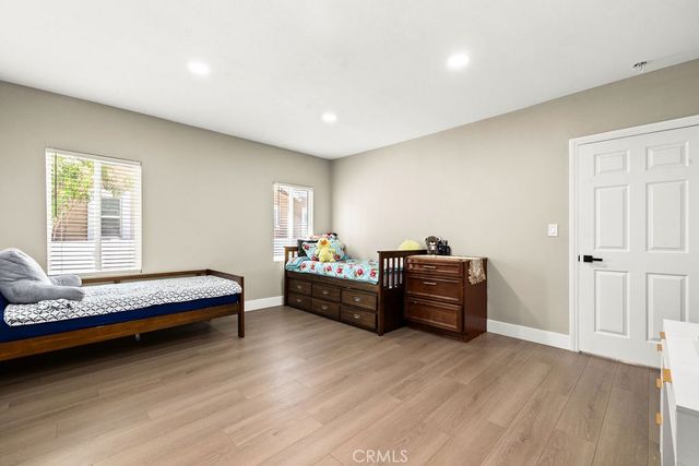 1347 Atlantic, Long Beach, CA 90813