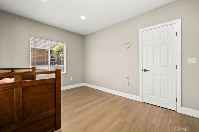 1347 Atlantic, Long Beach, CA 90813