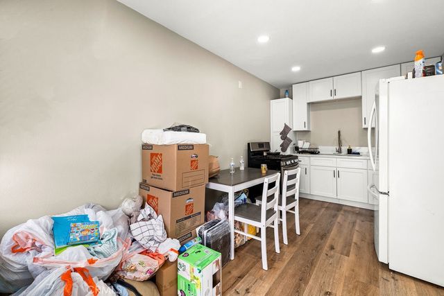 1347 Atlantic, Long Beach, CA 90813