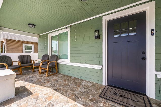 1347 Atlantic, Long Beach, CA 90813