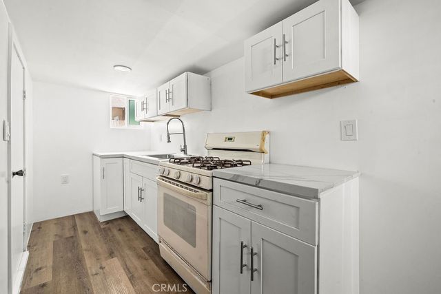 1347 Atlantic, Long Beach, CA 90813