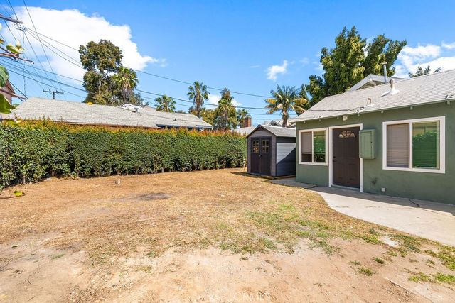 1347 Atlantic, Long Beach, CA 90813