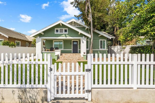 1347 Atlantic, Long Beach, CA 90813