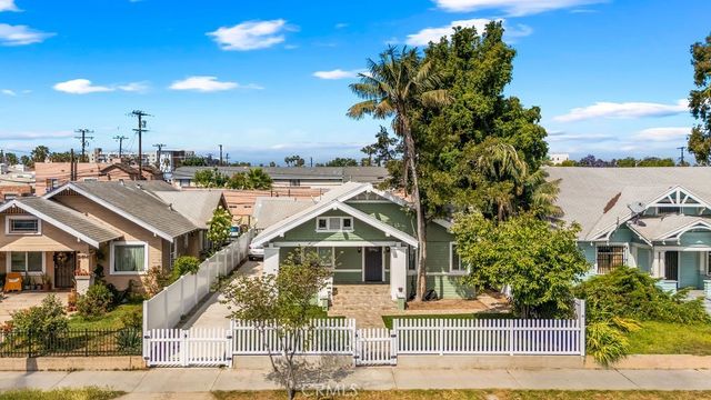 1347 Atlantic, Long Beach, CA 90813
