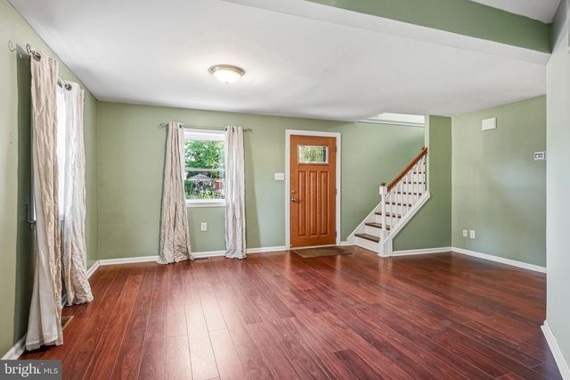 732 CRICKET LN, Aldan, PA 19018