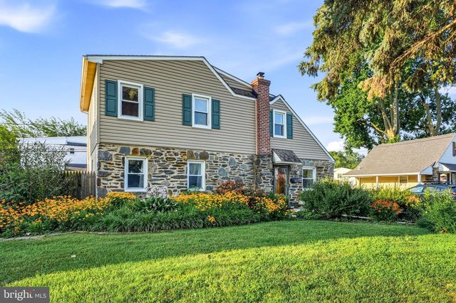 732 CRICKET LN, Aldan, PA 19018