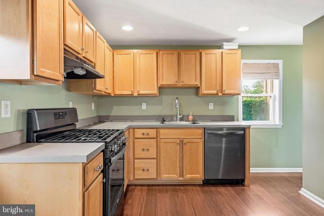 732 CRICKET LN, Aldan, PA 19018