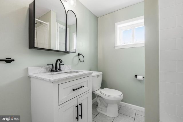 732 CRICKET LN, Aldan, PA 19018