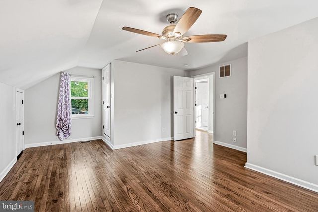 732 CRICKET LN, Aldan, PA 19018