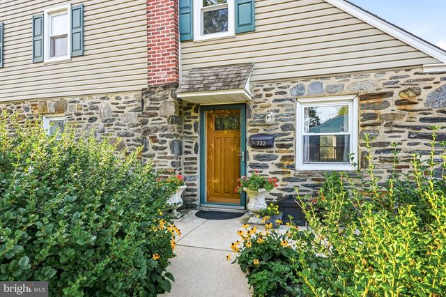732 CRICKET LN, Aldan, PA 19018