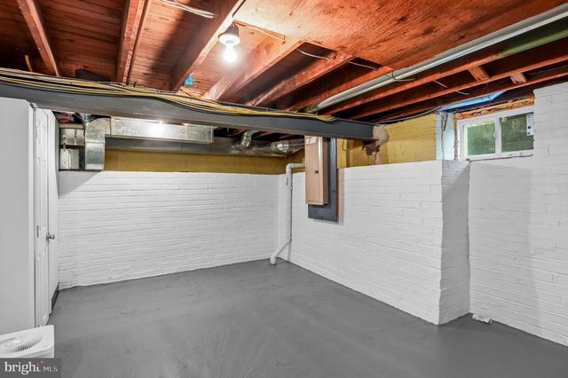 732 CRICKET LN, Aldan, PA 19018