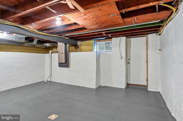 732 CRICKET LN, Aldan, PA 19018
