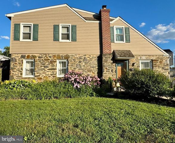 732 CRICKET LN, Aldan, PA 19018
