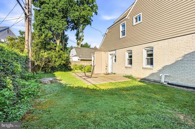 732 CRICKET LN, Aldan, PA 19018