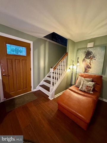 732 CRICKET LN, Aldan, PA 19018