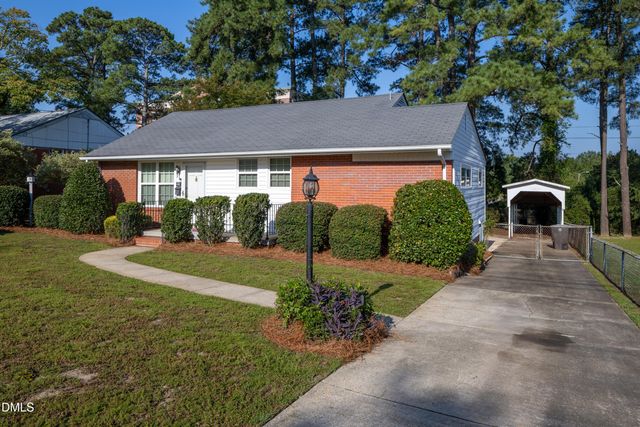 462 Mcrae Drive, Fayetteville, NC 28305