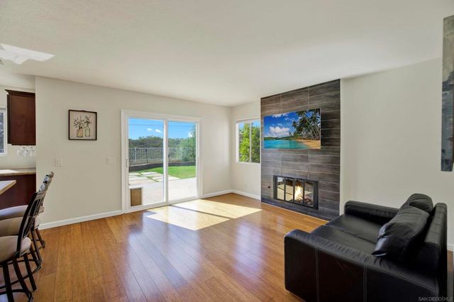 15814 Camino Crisalida, San Diego, CA 92127