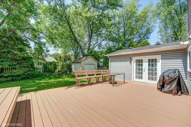 950 Belmar Lane, Buffalo Grove, IL 60089